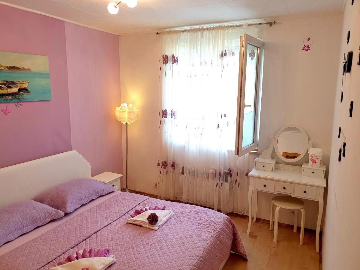 Lav Apartment Rovinj Exterior photo